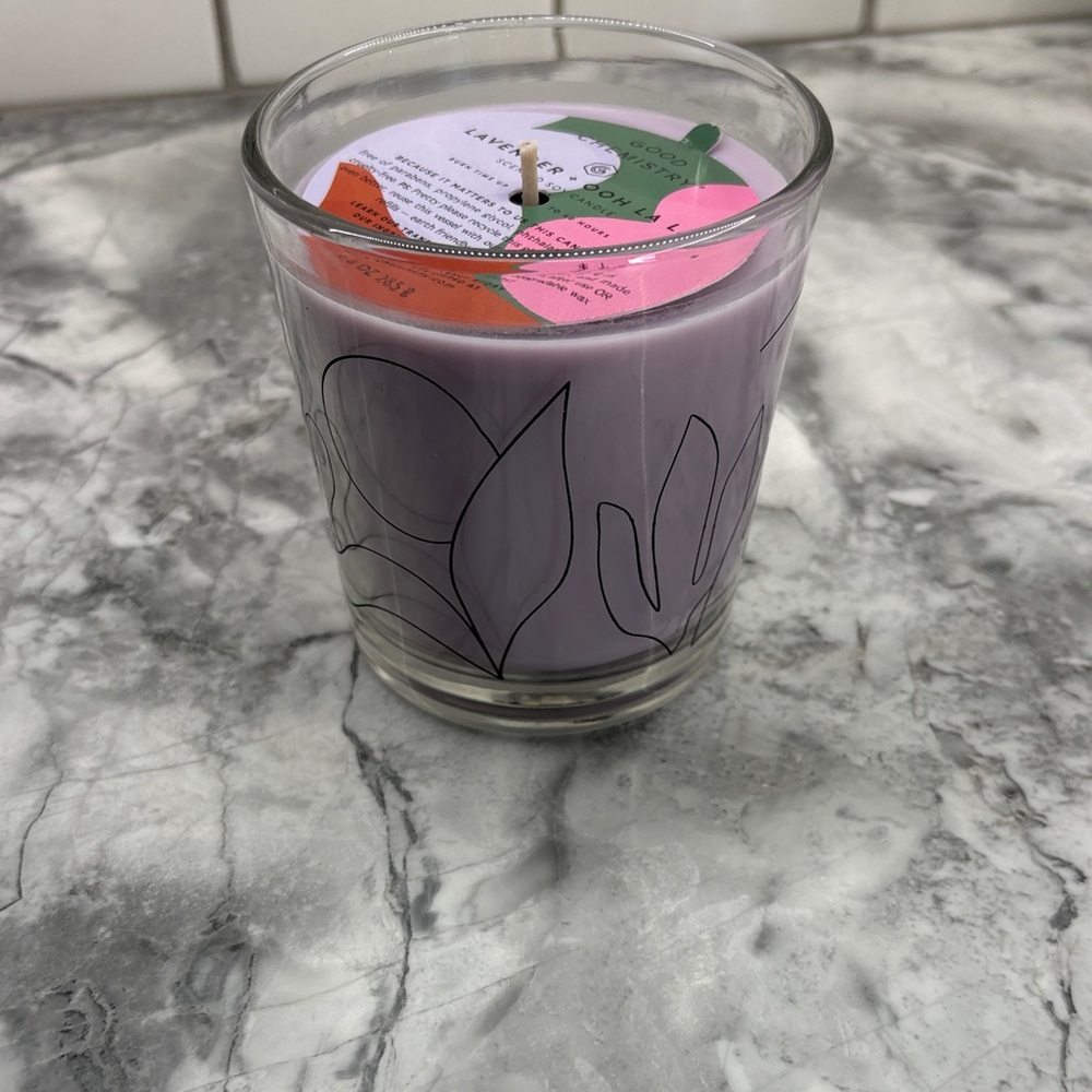 Good Chemistry Lavender Scented Glass Candle - Pale Purple - Picture 4 of 4